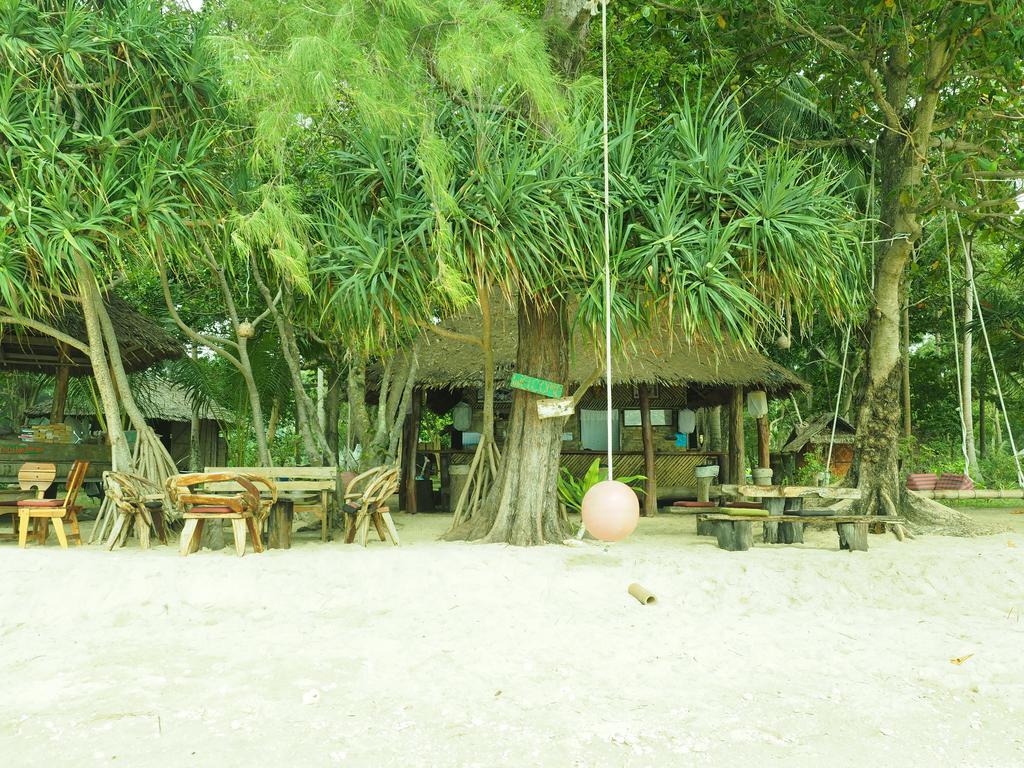 Cocobar&Bungalow'Kohjum Hotel Ко Джам Екстериор снимка